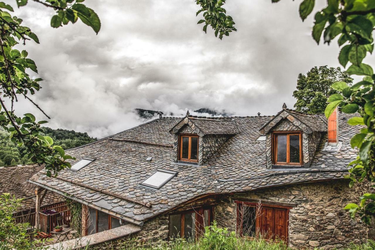 The Dragon Barn - Studio Ascou ภายนอก รูปภาพ