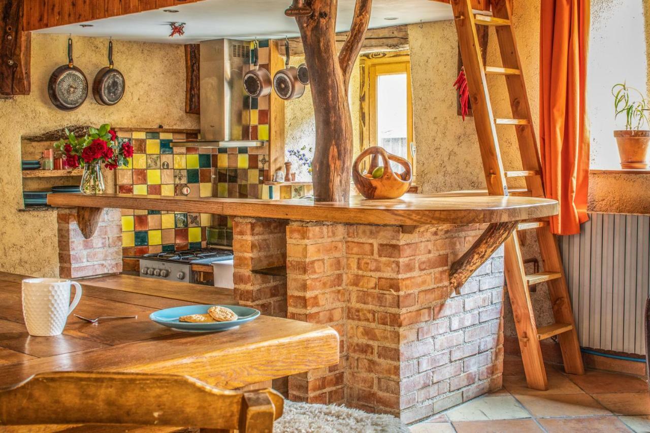 The Dragon Barn - Studio Ascou ภายนอก รูปภาพ
